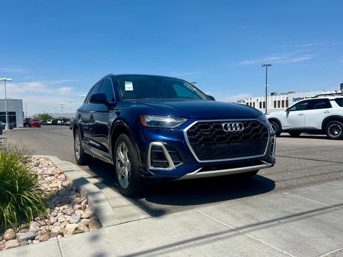 Used 2022 Audi Q5 2.0T Premium Plus w/ Premium Plus Package AWD/4WD image 4