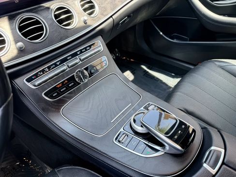 Used 2020 Mercedes-Benz E 350 Sedan image 20