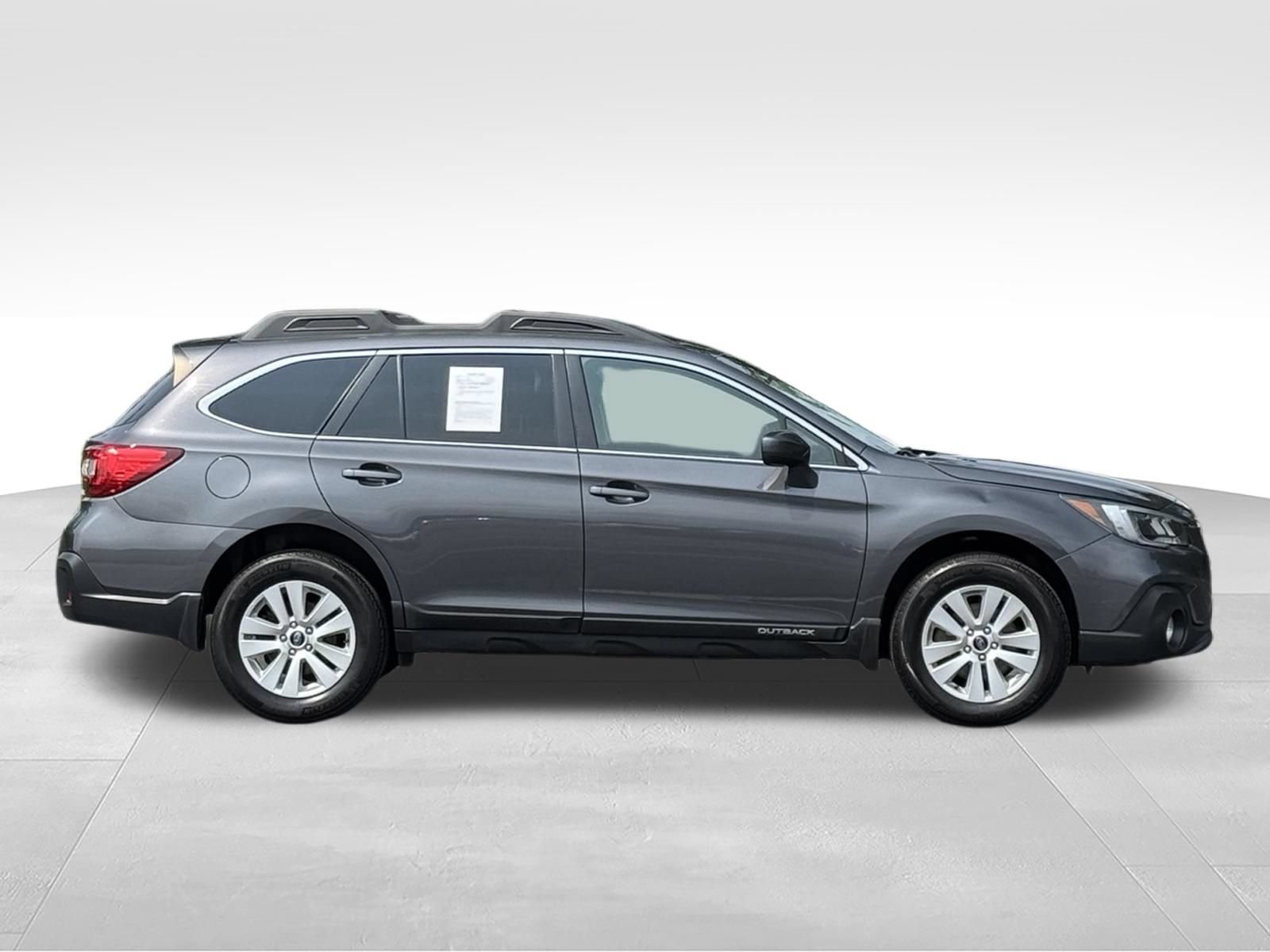 Used 2019 Subaru Outback 2.5i Premium AWD/4WD image 3