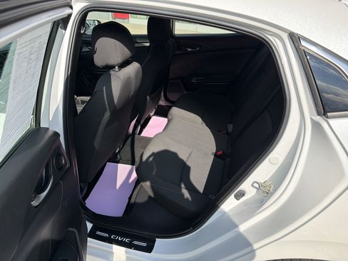 Used 2020 Honda Civic EX image 6