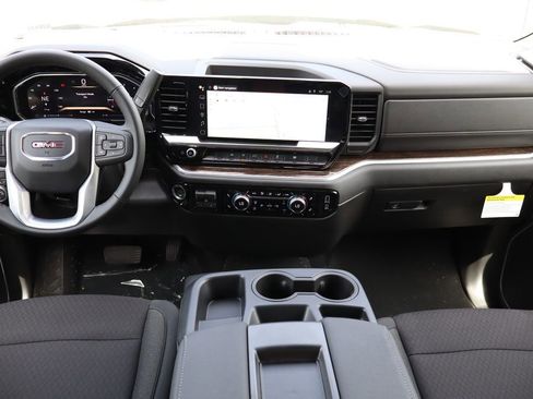 New 2026 GMC Sierra 1500 SLE w/ Preferred Package AWD/4WD image 10