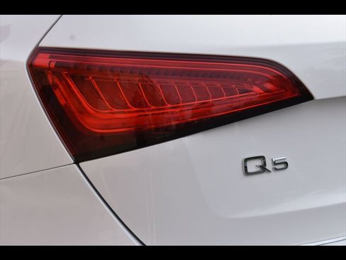 Used 2015 Audi Q5 2.0T Premium AWD/4WD image 46