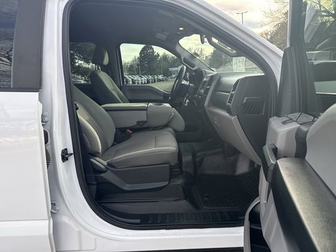 Used 2020 Ford F250 XL w/ Power Equipment Group image 29