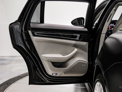 Used 2018 Porsche Panamera Turbo Sport Turismo image 82