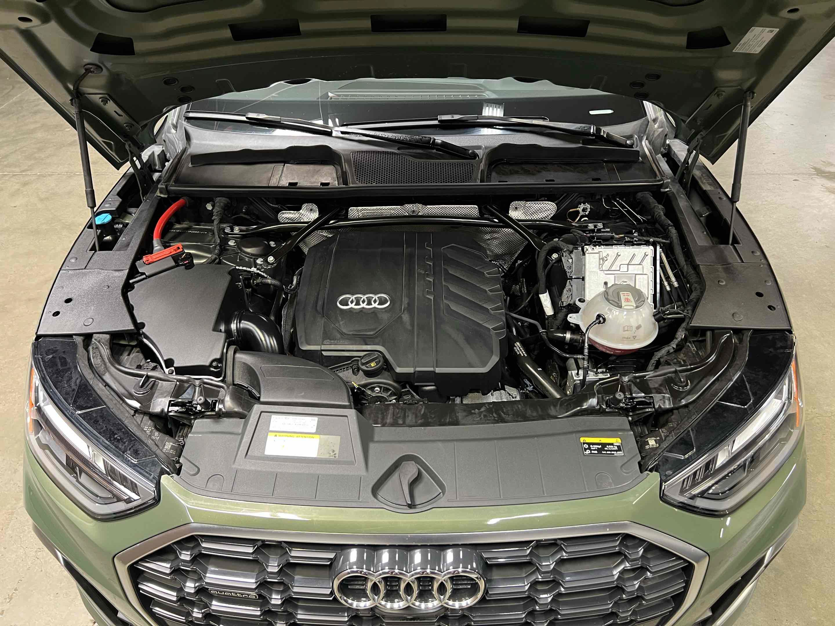 Used 2023 Audi Q5 2.0T Premium Plus w/ Premium Plus Package AWD/4WD image 31