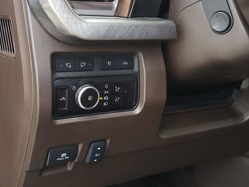 Used 2023 Ford F250 King Ranch w/ FX4 Off-Road Package image 22