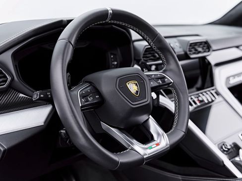 Used 2021 Lamborghini Urus AWD/4WD image 57