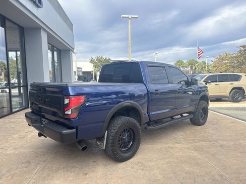 Used 2021 Nissan Titan PRO-4X w/ Pro-4x Convenience Package image 3