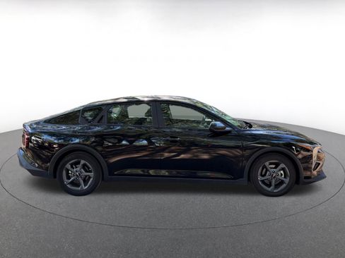 Used 2025 Kia K4 LXS image 8