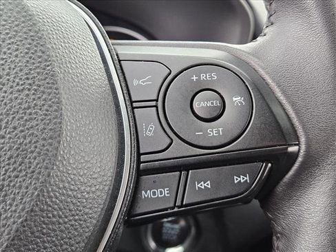 Used 2024 Toyota RAV4 XLE Premium image 12