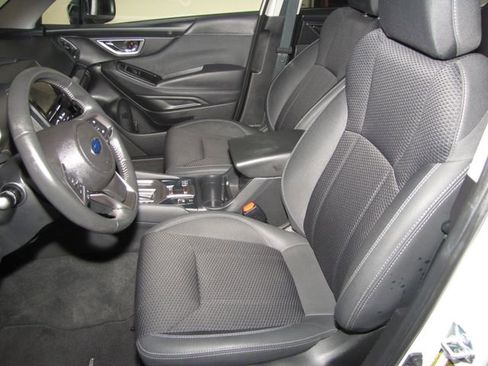 Used 2024 Subaru Forester Premium AWD/4WD image 10