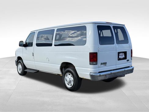 Used 2008 Ford E-350 and Econoline 350 XL RWD image 5