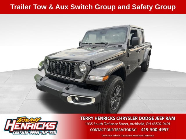 Used 2025 Jeep Gladiator Sport AWD/4WD image 1