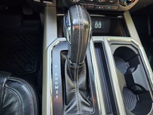 Used 2016 Ford F150 Lariat w/ Equipment Group 502A Luxury image 30