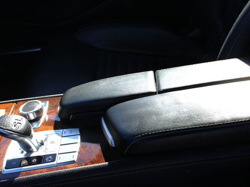 Used 2013 Mercedes-Benz SL 550 image 36