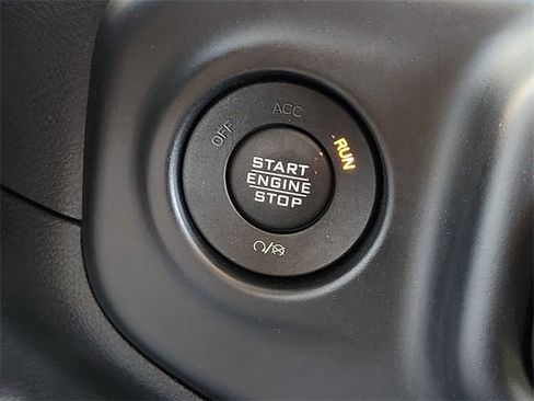 Used 2023 Jeep Wrangler Unlimited Sahara w/ Cold Weather Group image 20