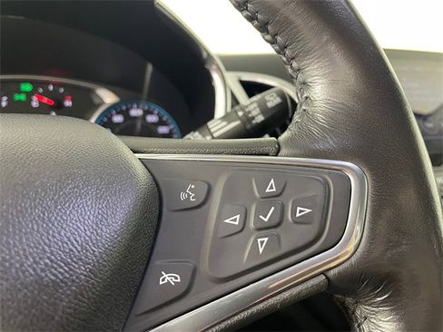 Used 2019 Chevrolet Equinox Premier image 10