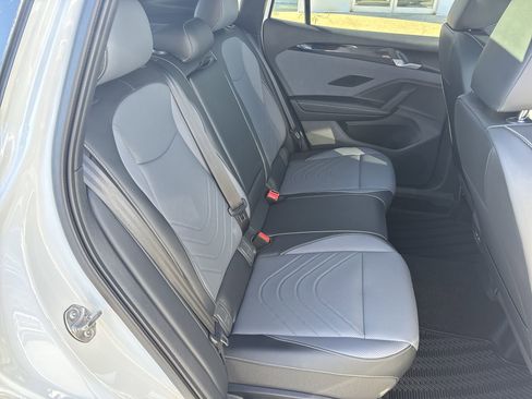 New 2026 Volkswagen Tiguan SE R-Line image 28