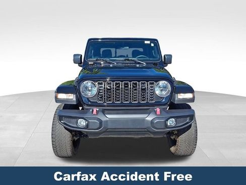 Used 2024 Jeep Gladiator Sport AWD/4WD image 3
