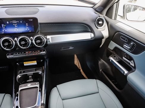 New 2026 Mercedes-Benz GLB 250 image 15