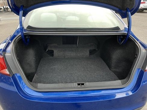 Used 2015 Chrysler 200 Limited image 38