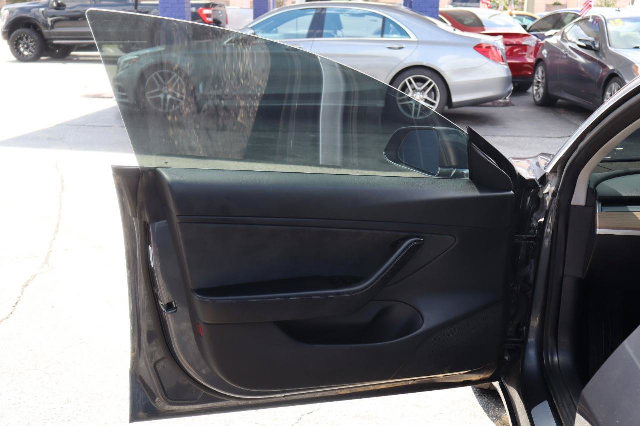 Used 2018 Tesla Model 3 Long Range AWD/4WD image 13