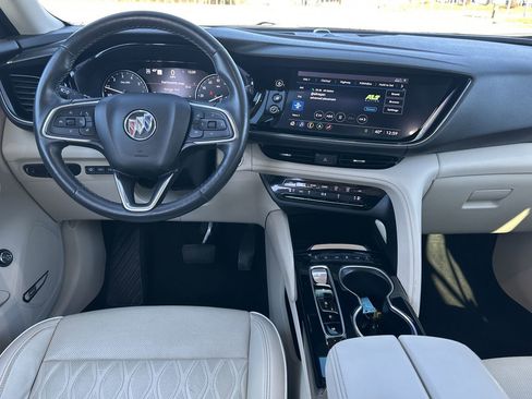 Used 2021 Buick Envision Avenir w/ Technology Package II image 2