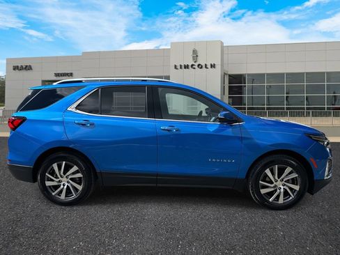 Used 2024 Chevrolet Equinox Premier image 2
