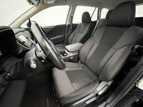 Used 2023 Subaru Outback AWD/4WD image 19