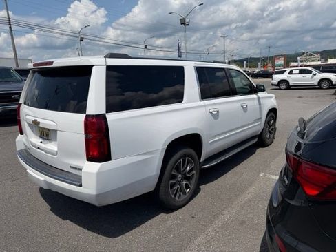 Used 2020 Chevrolet Suburban Premier RWD image 4