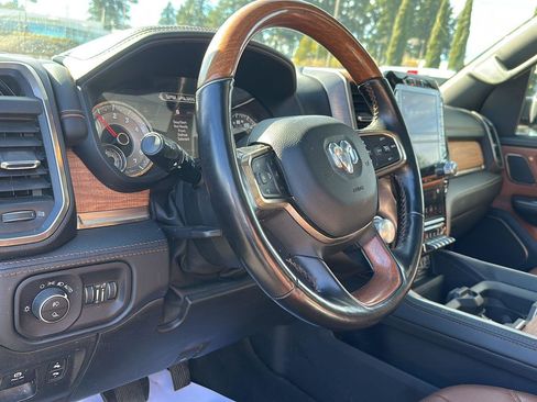 Used 2021 RAM 1500 Limited image 10