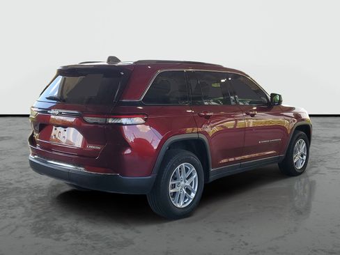 Certified 2024 Jeep Grand Cherokee Laredo X w/ Trailer Tow Package AWD/4WD image 2