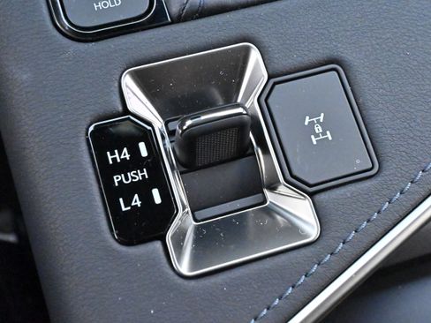 Used 2026 Lexus GX 550 w/ Accessory Package (2T) image 21