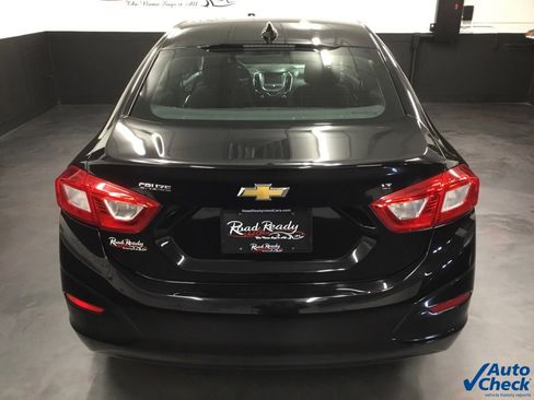 Used 2017 Chevrolet Cruze LT image 9