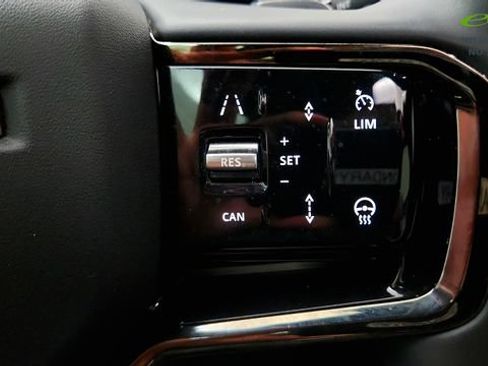 Used 2026 Land Rover Range Rover Evoque S AWD/4WD image 62