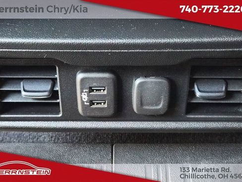 Used 2020 GMC Sierra 1500 SLE w/ SLE Value Package image 11