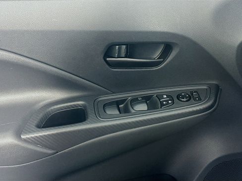 Used 2025 Nissan Versa S image 15