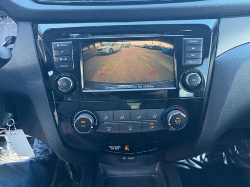 Used 2019 Nissan Rogue Sport S w/ Appearance Package image 28