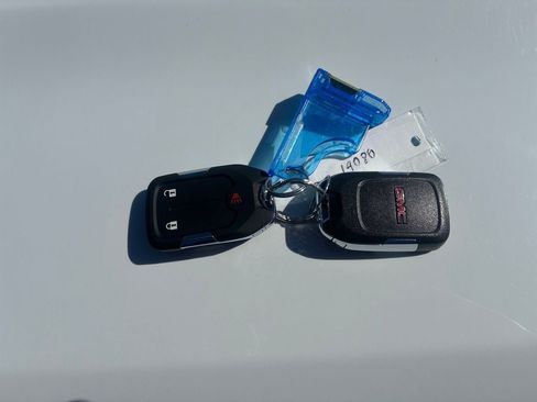 Used 2018 GMC Terrain SLE FWD image 31