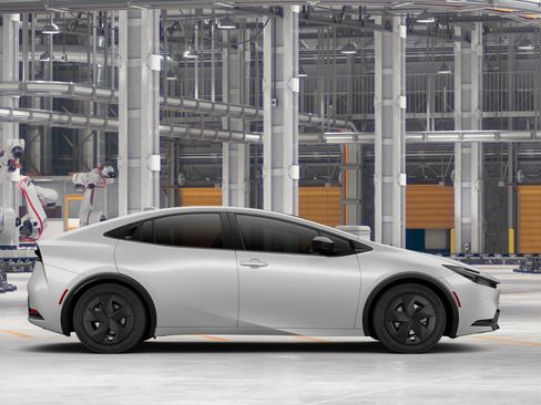New 2027 Toyota Prius FWD image 12