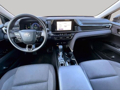 Used 2025 Toyota Camry LE FWD image 15