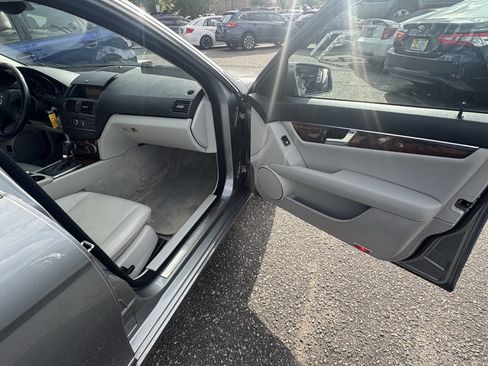 Used 2010 Mercedes-Benz C 300 4MATIC Sedan image 19