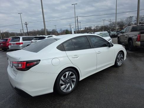 Used 2024 Subaru Legacy Limited image 5