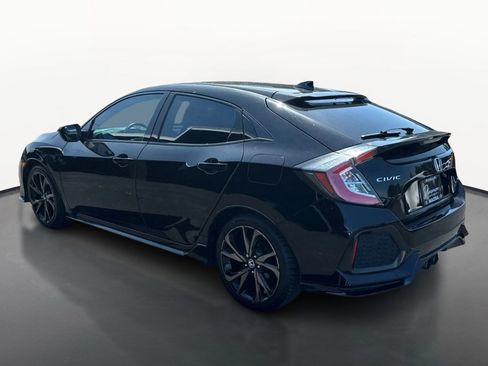 Used 2018 Honda Civic Sport image 5