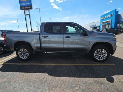 Used 2019 Chevrolet Silverado 1500 LT Trail Boss image 2