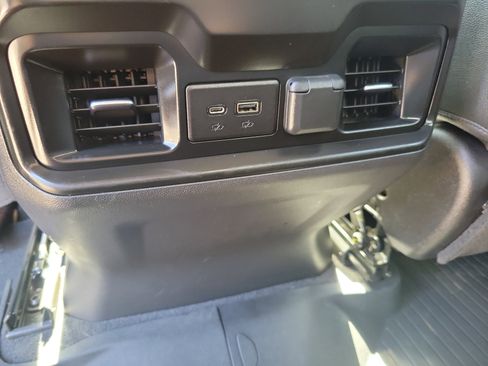Used 2020 Chevrolet Silverado 1500 LT Trail Boss AWD/4WD image 18