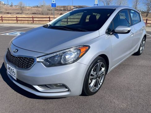 Used 2016 Kia Forte EX image 1
