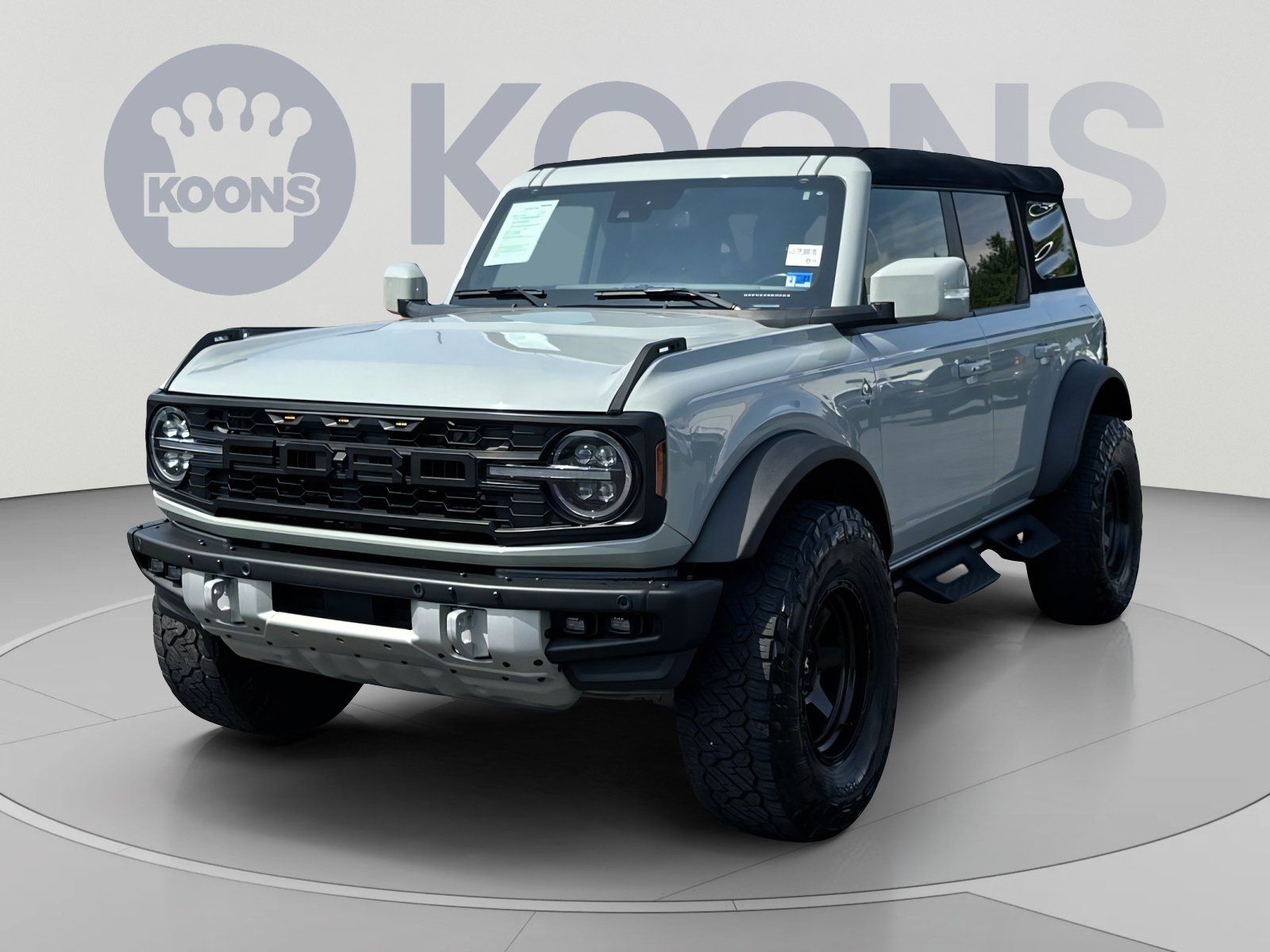 Used 2023 Ford Bronco Outer Banks w/ Sasquatch Package AWD/4WD image 1