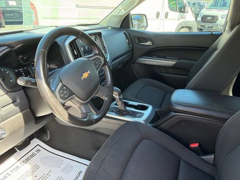 Used 2022 Chevrolet Colorado LT w/ Fleet Safety Package RWD image 9