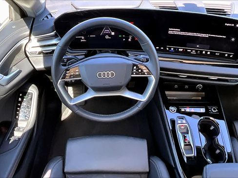 Used 2025 Audi A5 2.0T Premium Plus w/ Premium Plus AWD/4WD image 7